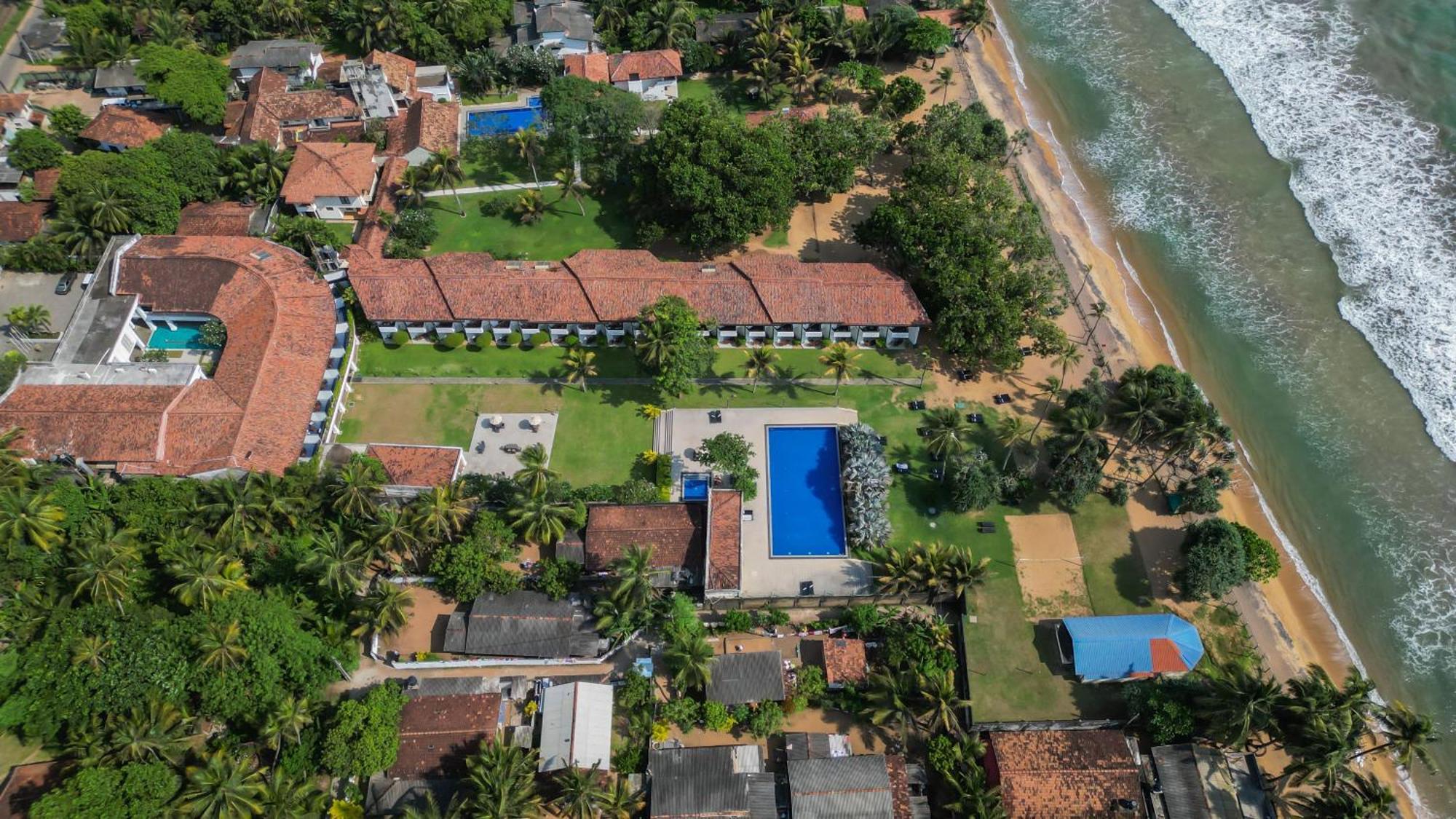 Hibiscus Beach Hotel & Villas Kalutara Exterior foto