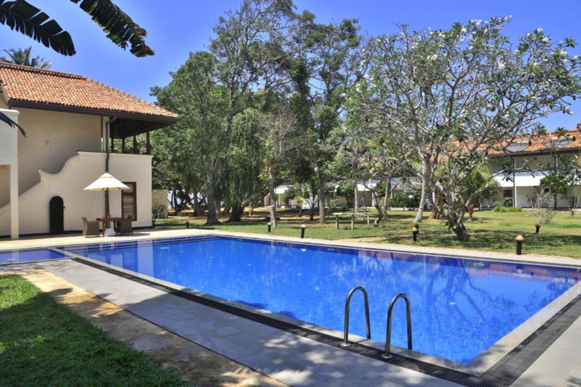 Hibiscus Beach Hotel & Villas Kalutara Exterior foto